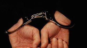Трима мъже са задържани за разбиване на три вендинг автомата в Ловеч. Арестувана е и криминално проявена жена за кражба на 600 лв от частен дом
