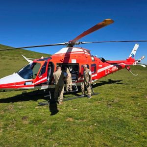 Хеликоптер спаси пострадал на връх Ботев