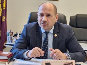 Кмета Петков отегля спорното си предложение за повишаване на местните данъци