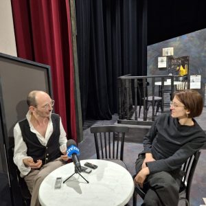 „Писателското кафене“ в Ловешкия театър е към младите зрители